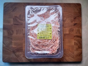 Сыр 1 кг ГОРНЫЙ СЫРОВАР (Паутинка со вкусом красной икры): Сыр Чечил паутинка (аджика)  500 гр.