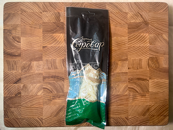 Сыр 100 гр ГОРНЫЙ СЫРОВАР (Косичка с укропом и чесноком) в Нальчике